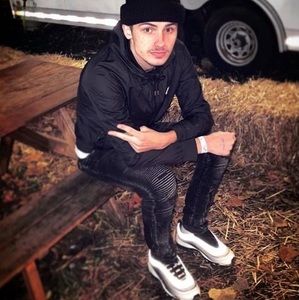 Meet your Posher, Jace